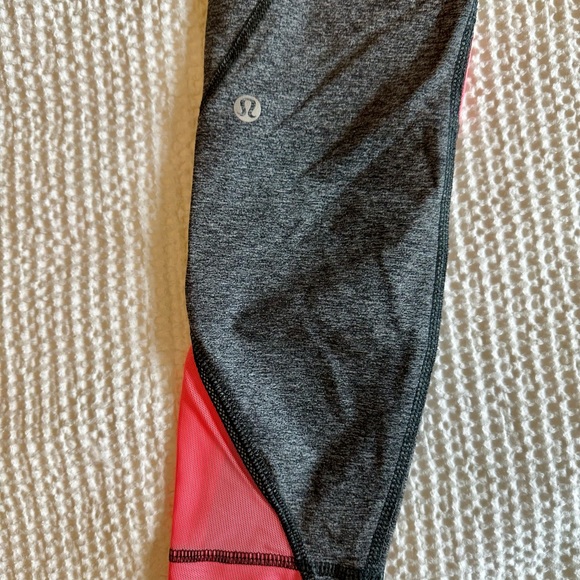 Lululemon inspire II crop - Picture 3 of 4